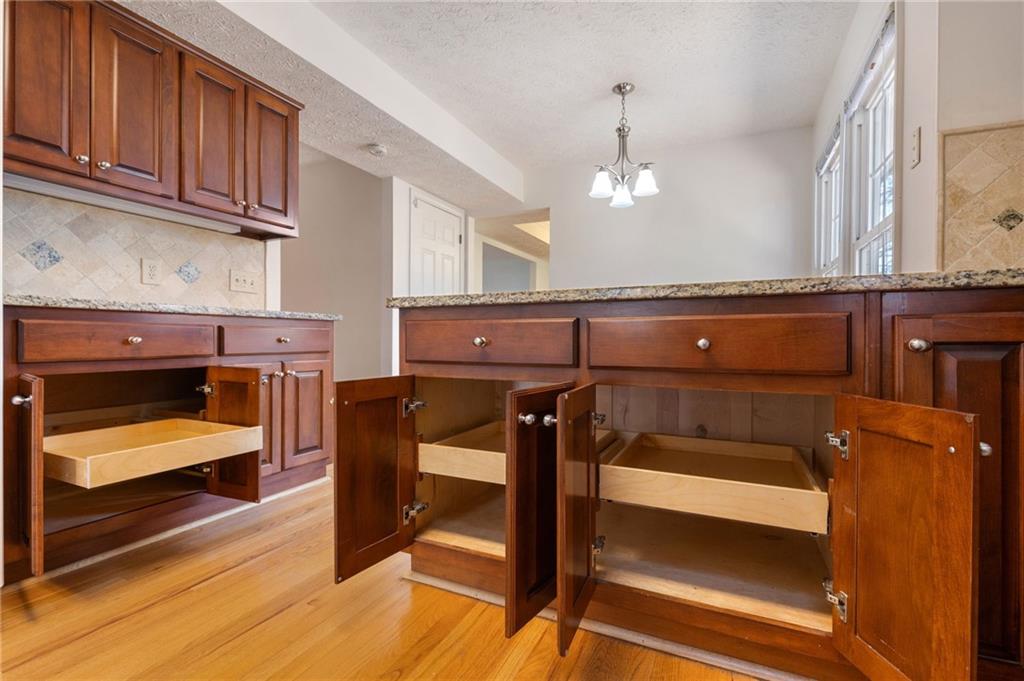 4085 Fastnet Lane Duluth, GA 30096 - Photo 14 of 40