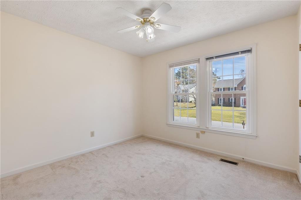 4085 Fastnet Lane Duluth, GA 30096 - Photo 22 of 40