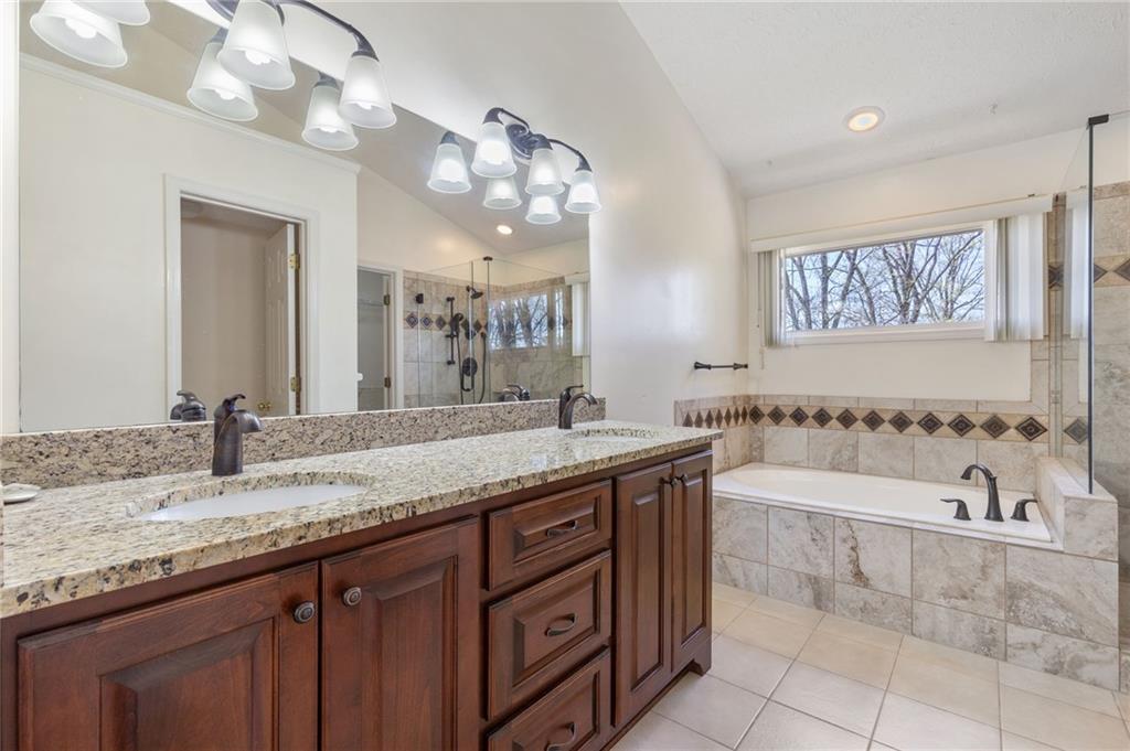 4085 Fastnet Lane Duluth, GA 30096 - Photo 27 of 40