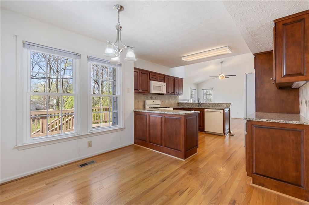 4085 Fastnet Lane Duluth, GA 30096 - Photo 10 of 40