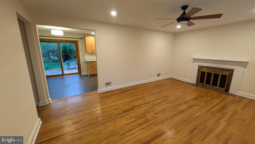 22 West Dale Road Wilmington, DE 19810 - Photo 8 of 24 Spacious living area with natural light.