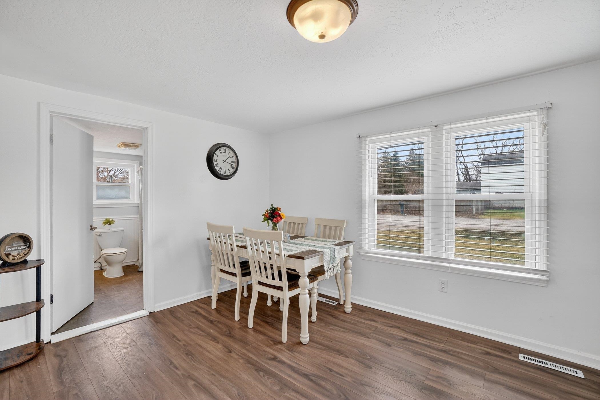 5322 Elms Road Flushing, MI 48433 - Photo 10 of 28