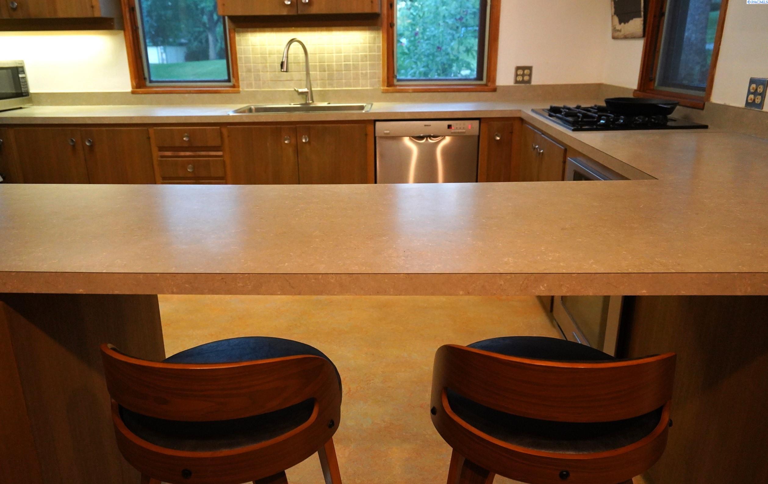 625 Southeast Side Street Pullman, WA 99163 - Photo 13 of 46 Gallery Image 13