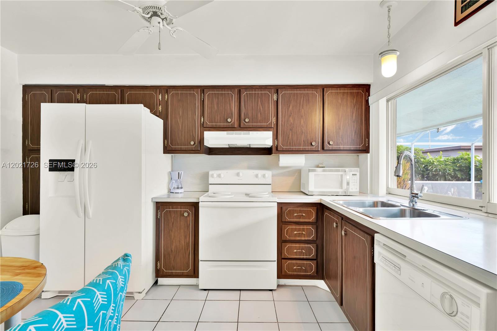 11260 Southwest 181st Terrace Miami, FL 33157 - Photo 9 of 60