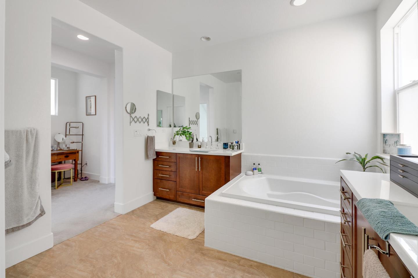 1959 Momentum Drive Milpitas, CA 95035 - Photo 9 of 15