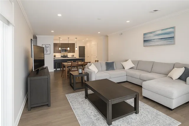 $3,442 | 3500 East E, Rochester, NY 14618