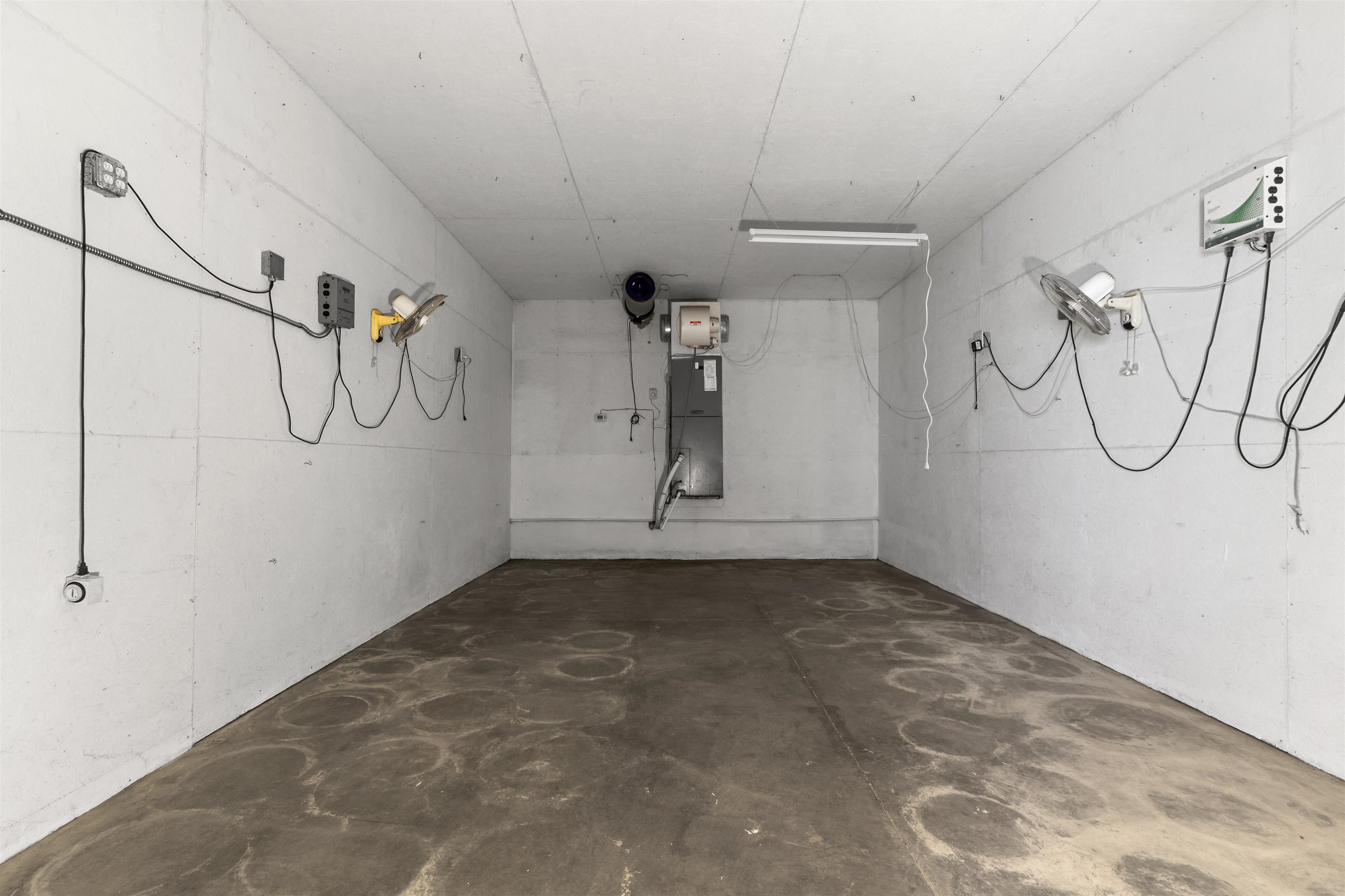 759 33 Road Clifton, CO 81520 - Photo 28 of 35 a view of a room with rack on the wall
