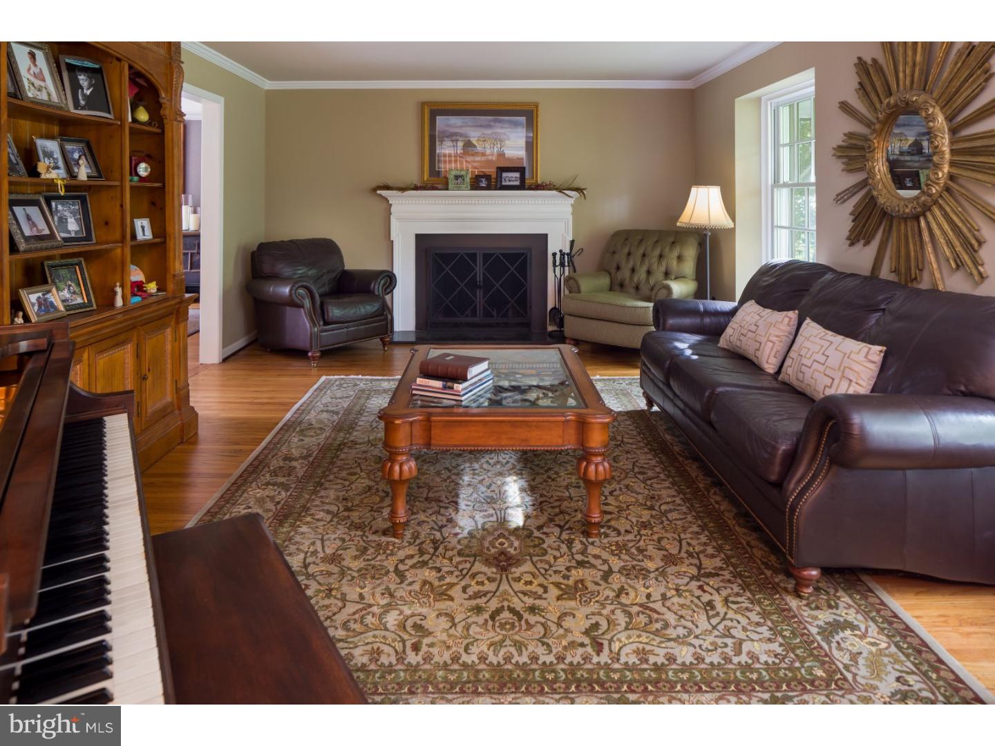 335 Chester Road Devon, PA 19333 - Photo 2 of 24 Living Room