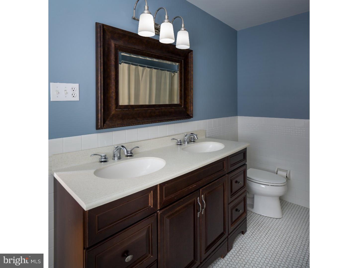 335 Chester Road Devon, PA 19333 - Photo 15 of 24 Bathroom