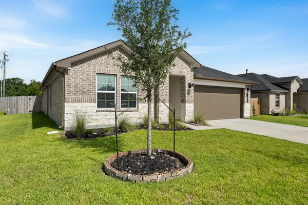 $2,900 | 1054 Great Barracuda Lane, Alvin, TX 77511