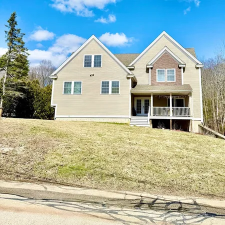 $825,000 | 195 Lower Gore Road, Webster, MA 01570