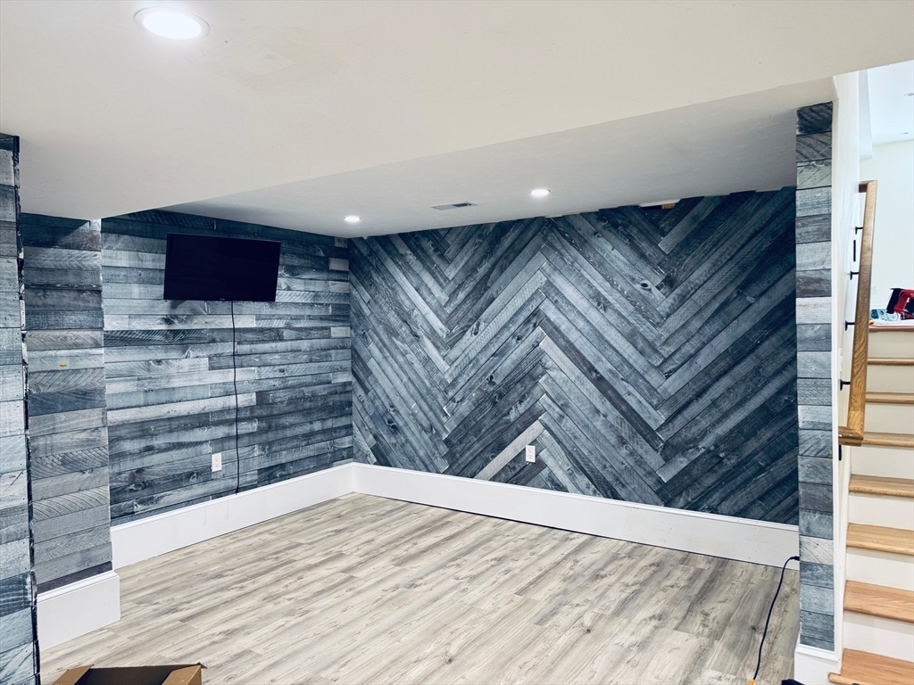 195 Lower Gore Road Webster, MA 01570 - Photo 17 of 27