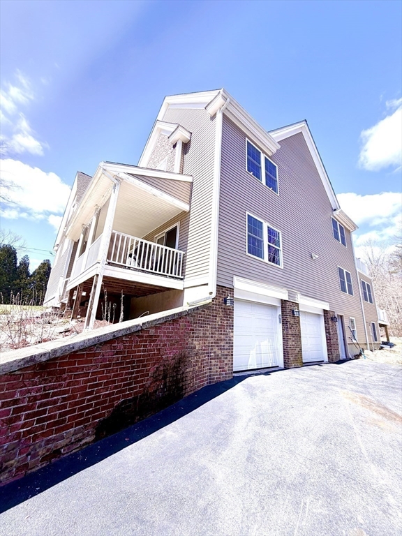 195 Lower Gore Road Webster, MA 01570 - Photo 20 of 27