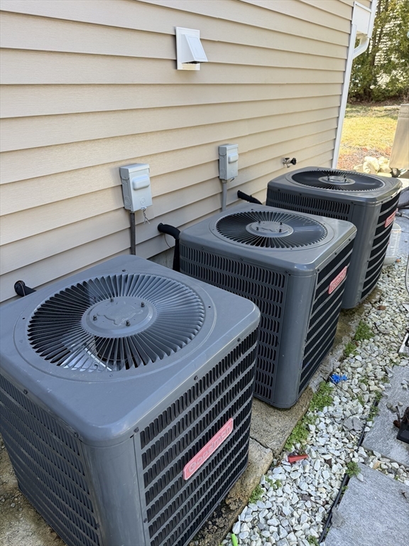 195 Lower Gore Road Webster, MA 01570 - Photo 21 of 27