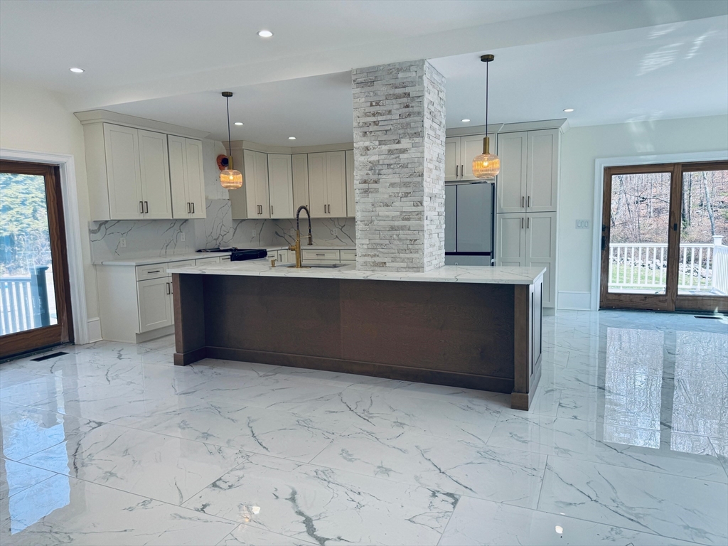 195 Lower Gore Road Webster, MA 01570 - Photo 3 of 27