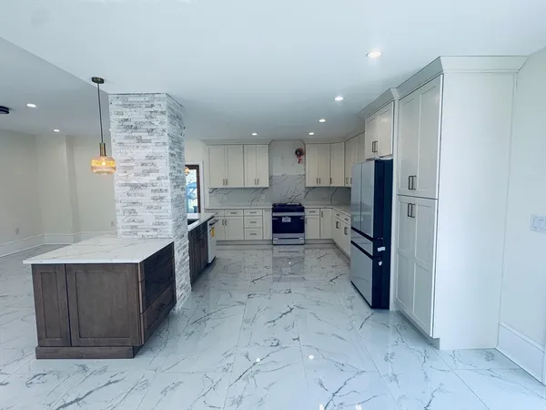 $825,000 | 195 Lower Gore Road, Webster, MA 01570