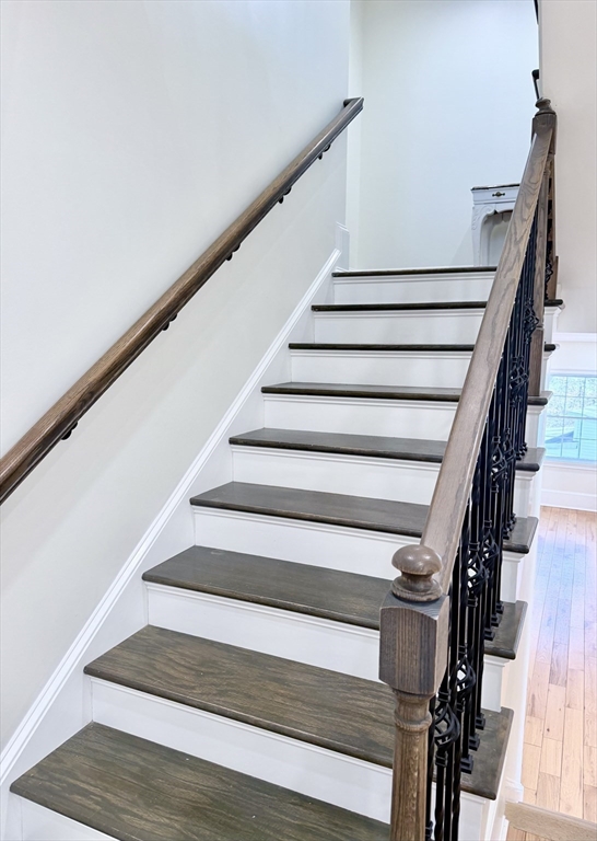 195 Lower Gore Road Webster, MA 01570 - Photo 5 of 27