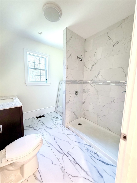 195 Lower Gore Road Webster, MA 01570 - Photo 8 of 24 a bathroom with a toilet and shower
