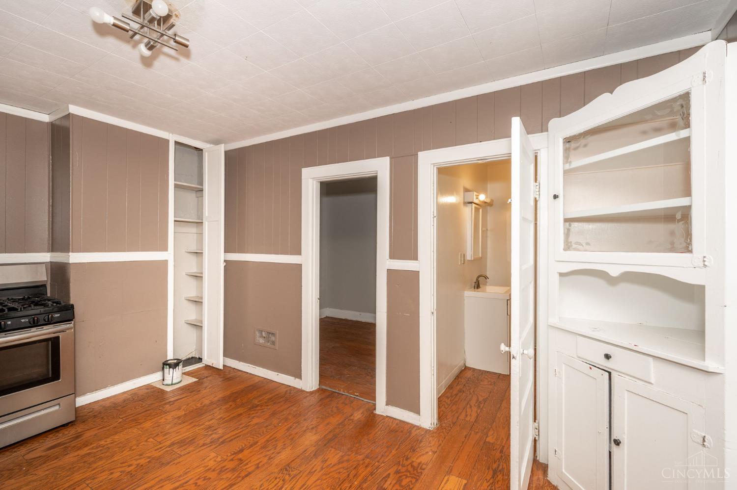 1514 Compton Road Cincinnati, OH 45231 - Photo 18 of 37 Gallery Image 18