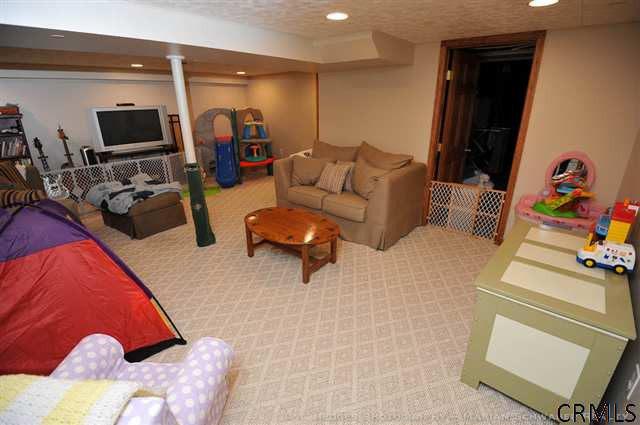 548 Huron Road Bethlehem, NY 12054 - Photo 12 of 14 Photo 12