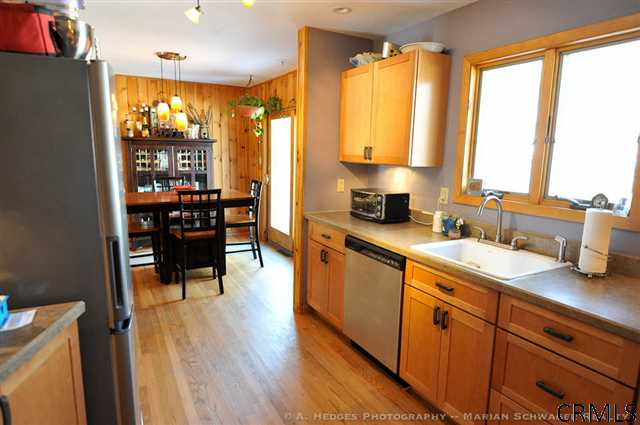 548 Huron Road Bethlehem, NY 12054 - Photo 4 of 14 Photo 4