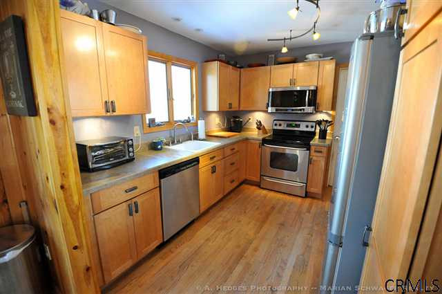 548 Huron Road Bethlehem, NY 12054 - Photo 5 of 14 Photo 5