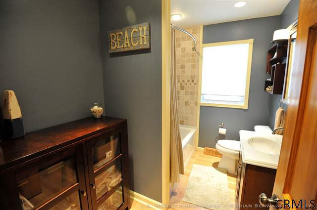 548 Huron Road Bethlehem, NY 12054 - Photo 7 of 14 Photo 7