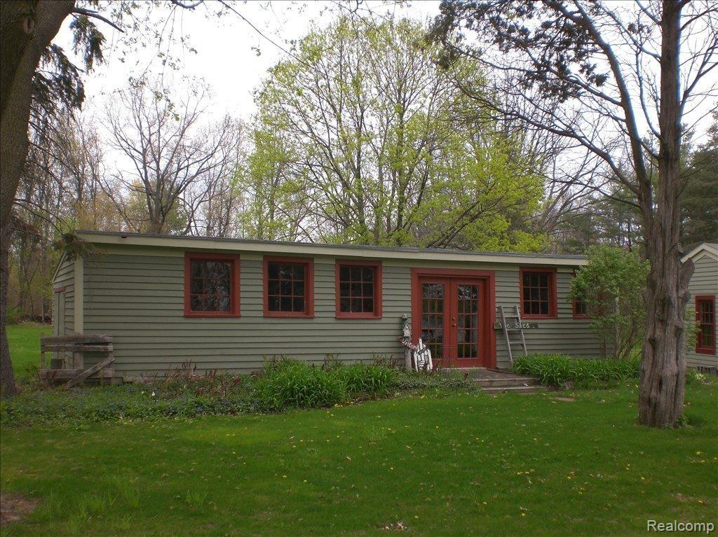 3140 Seymour Lake Road Oxford, MI 48371 - Photo 4 of 25 Private Workshop!