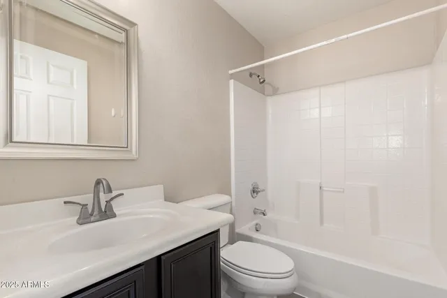 $2,600 | 3545 East Crescent Way, Gilbert, AZ 85298