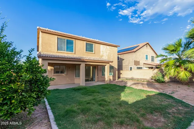 $2,600 | 3545 East Crescent Way, Gilbert, AZ 85298