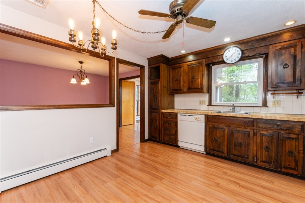 49 Benton Circle Reading, MA 01867 - Photo 11 of 39