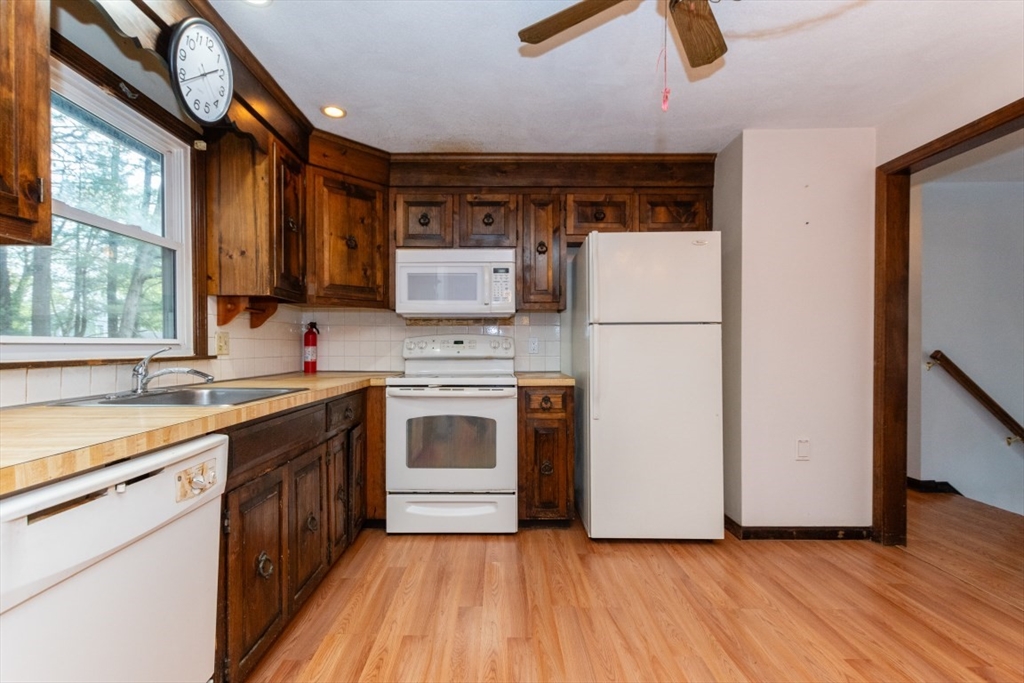 49 Benton Circle Reading, MA 01867 - Photo 13 of 39