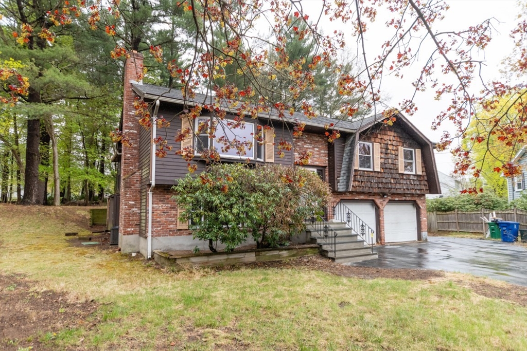 49 Benton Circle Reading, MA 01867 - Photo 2 of 39