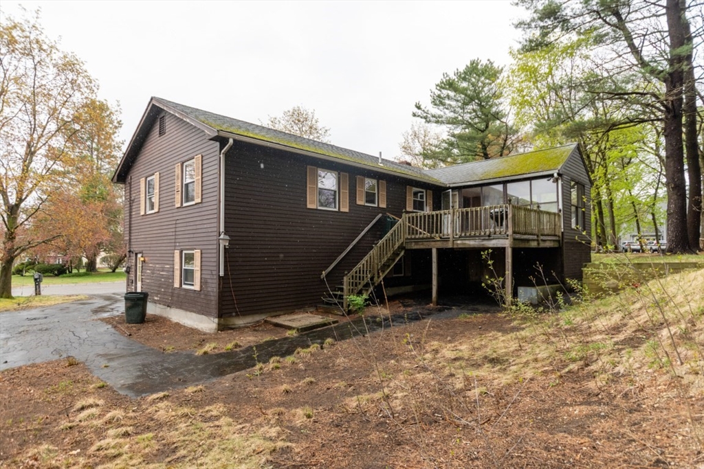 49 Benton Circle Reading, MA 01867 - Photo 4 of 39