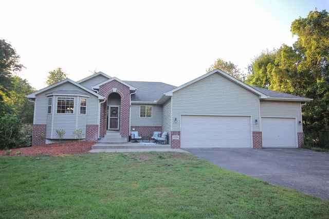 $549,900 | 27230 Bayshore Drive Northwest, Isanti, MN 55040