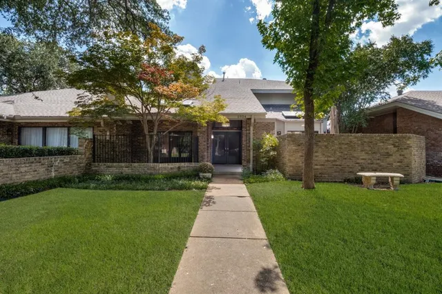 $2,850 | 5934 Glen Heather Drive, Dallas, TX 75252