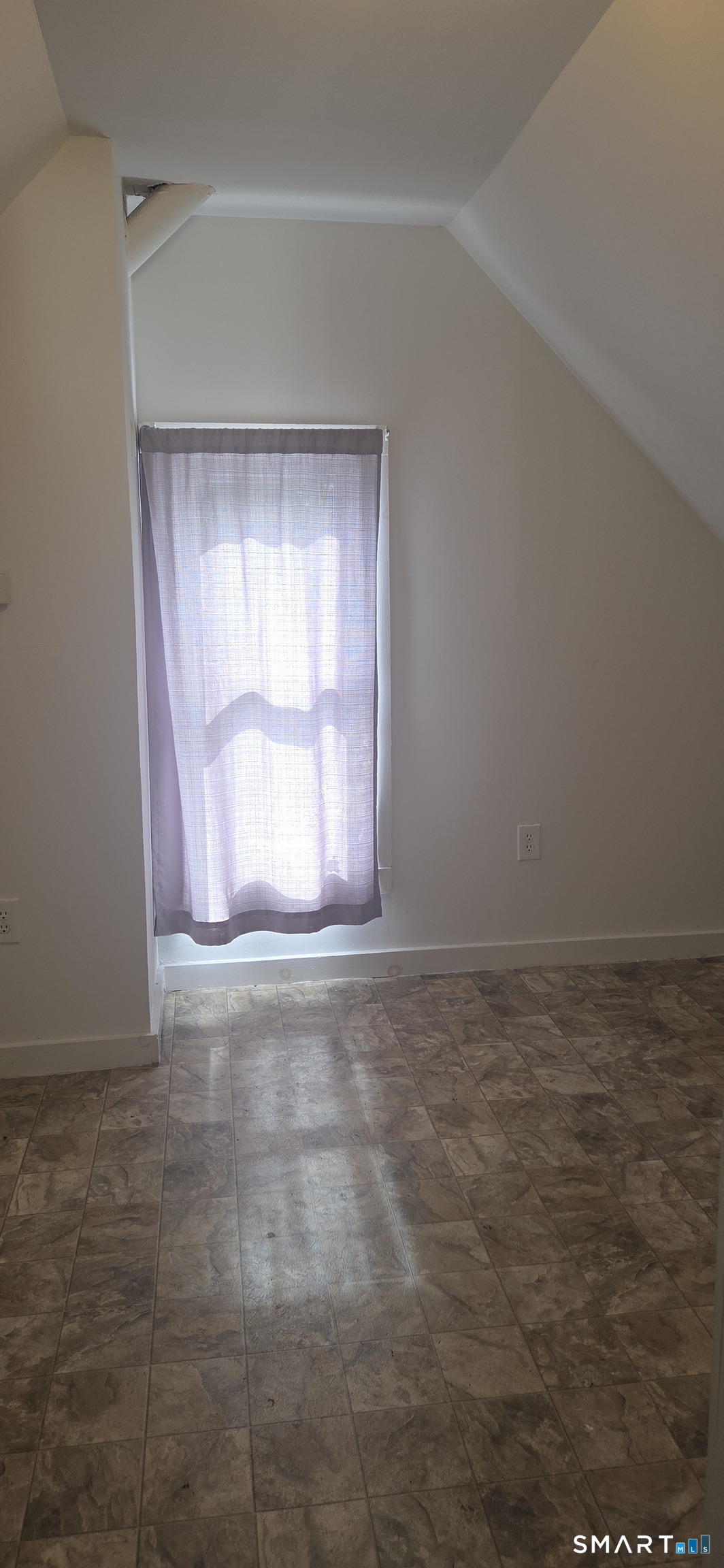 426 Poplar Street, Unit 2 New Haven, CT 06513 - Photo 18 of 19