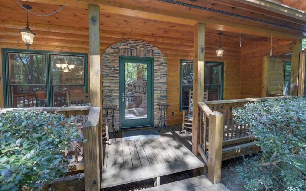 803 Brookhaven Lane Blue Ridge, GA 30513 - Photo 4 of 42 Gallery Image 4