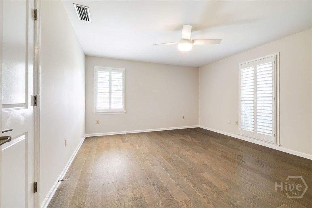 42 Clarendon Road Savannah, GA 31410 - Photo 33 of 49