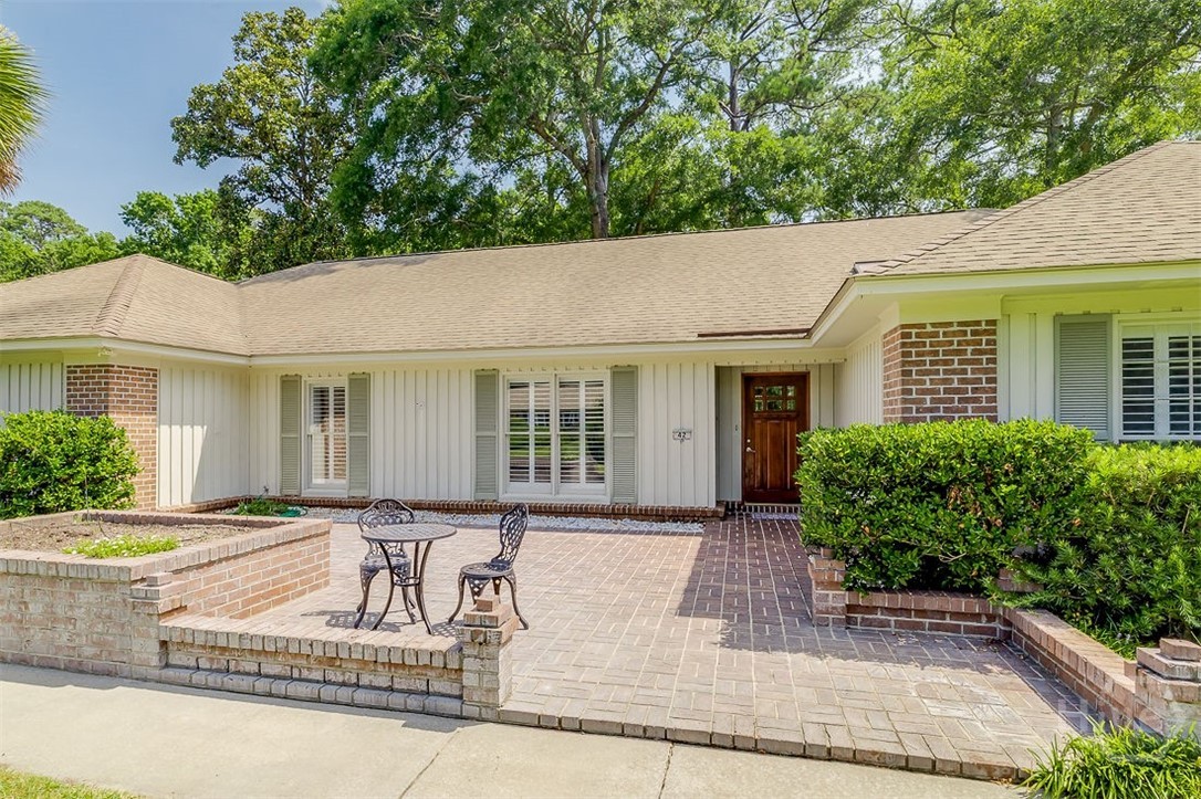 42 Clarendon Road Savannah, GA 31410 - Photo 4 of 49
