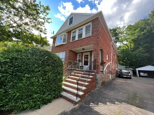 $3,200 | 481-481A Washington Street, Unit 1, Boston, MA 02135