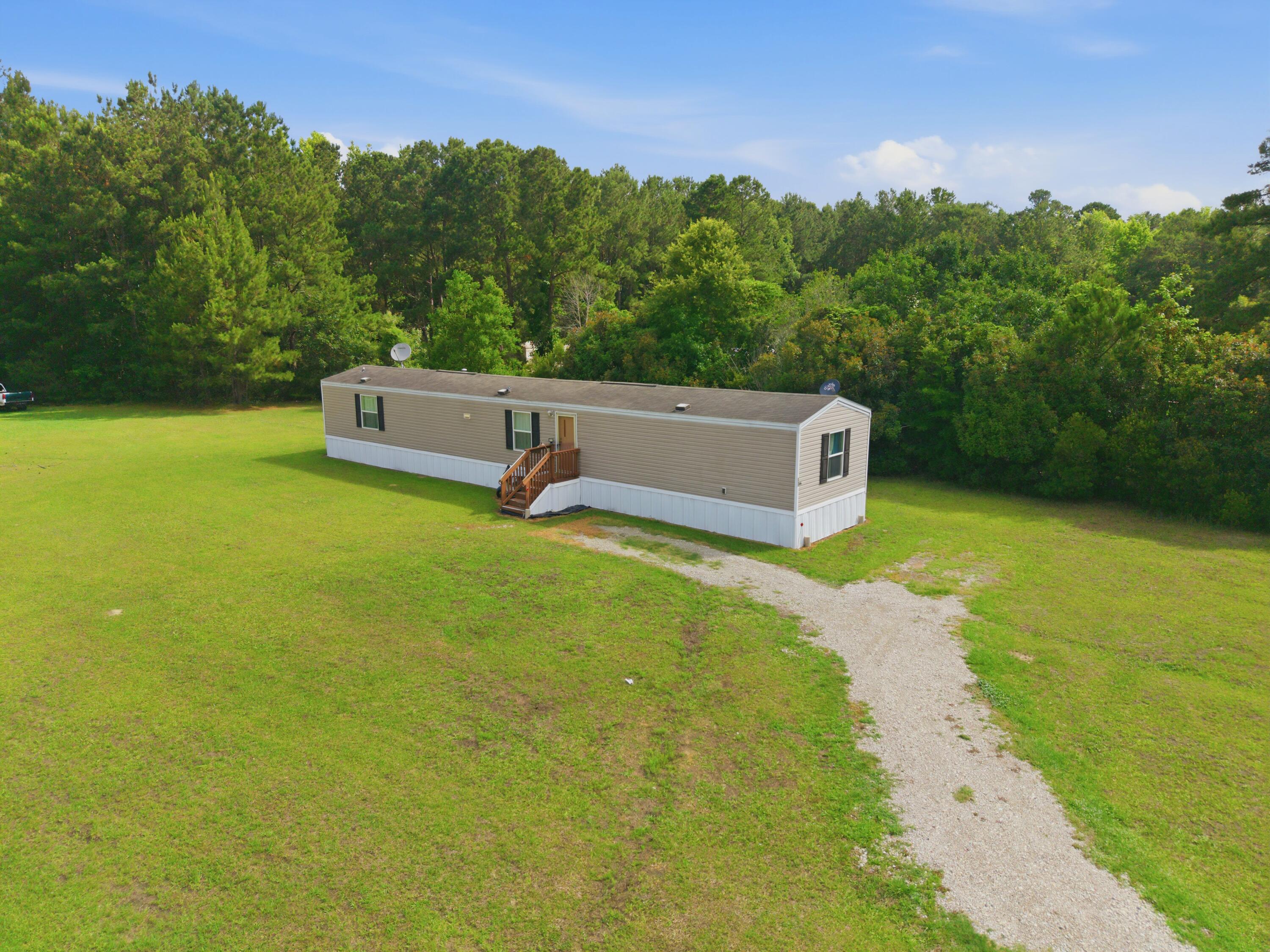 1154 Edgewater Road Pineville, SC 29468 - Photo 7 of 19 012_DJI_20260527100937_0012_D
