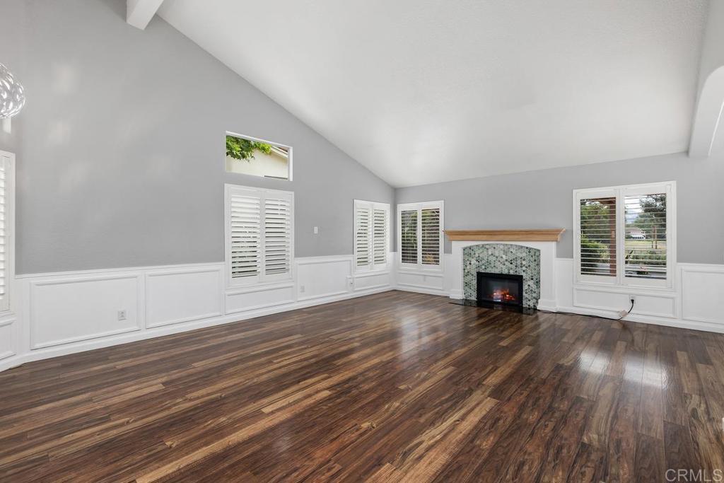 9046 Circle R Oaks Lane Escondido, CA 92026 - Photo 6 of 45