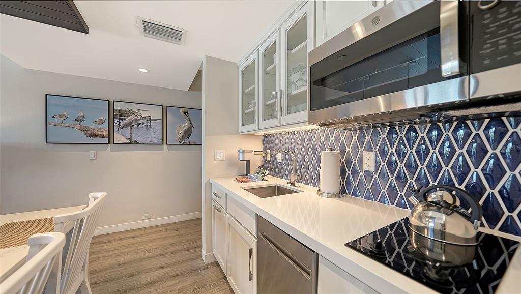 225 Sands Point Road, Unit 7205 Longboat Key, FL 34228 - Photo 14 of 30