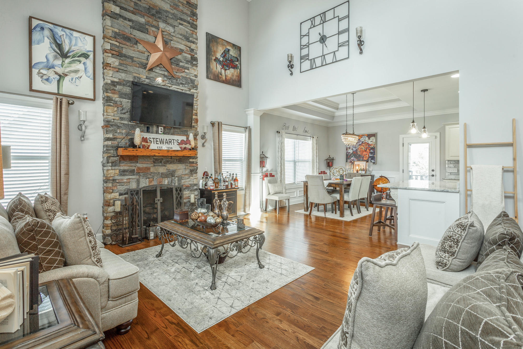425 Live Oak Road Ringgold, GA 30736 - Photo 19 of 51 Living room