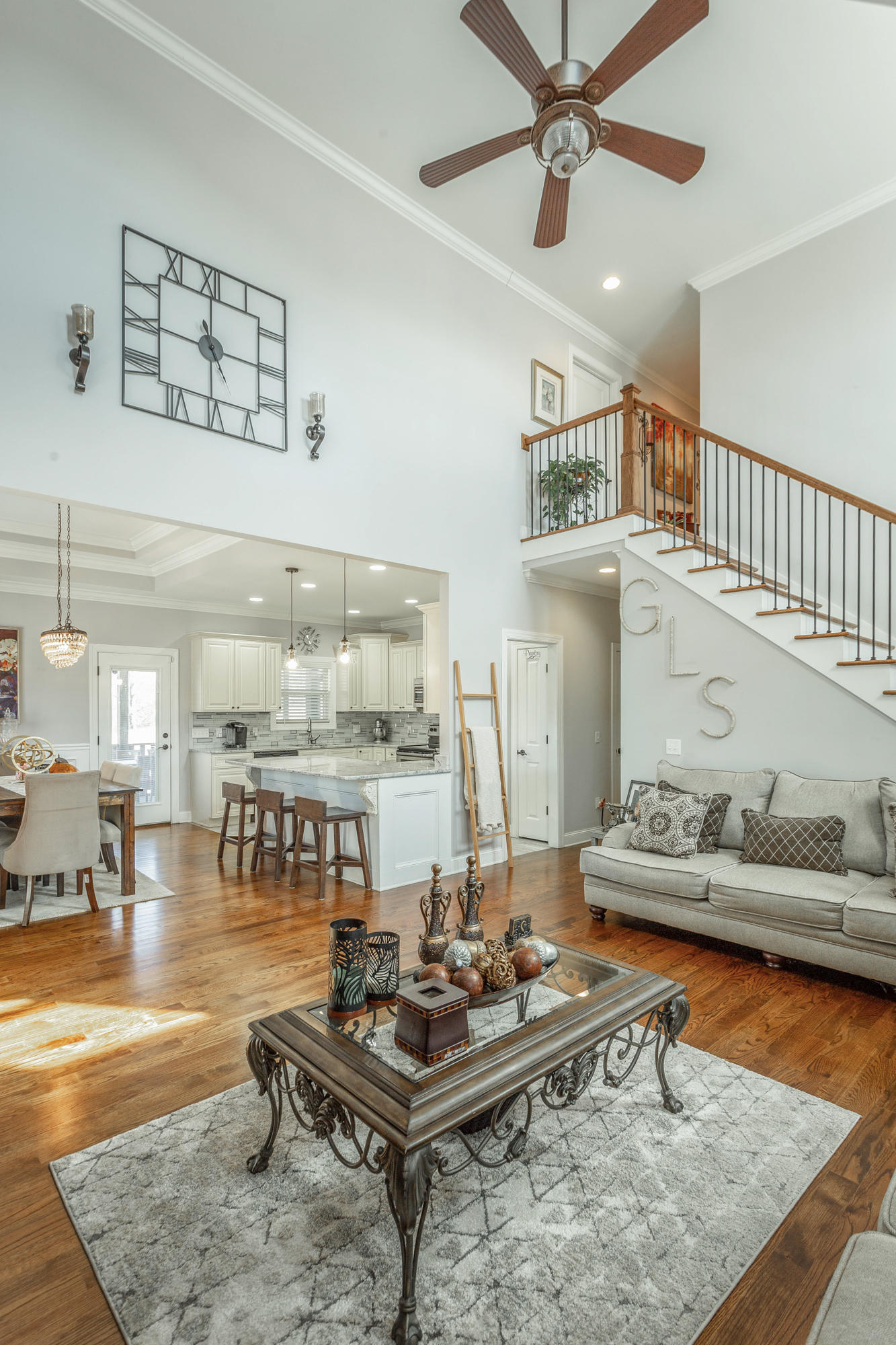 425 Live Oak Road Ringgold, GA 30736 - Photo 21 of 51 Living room