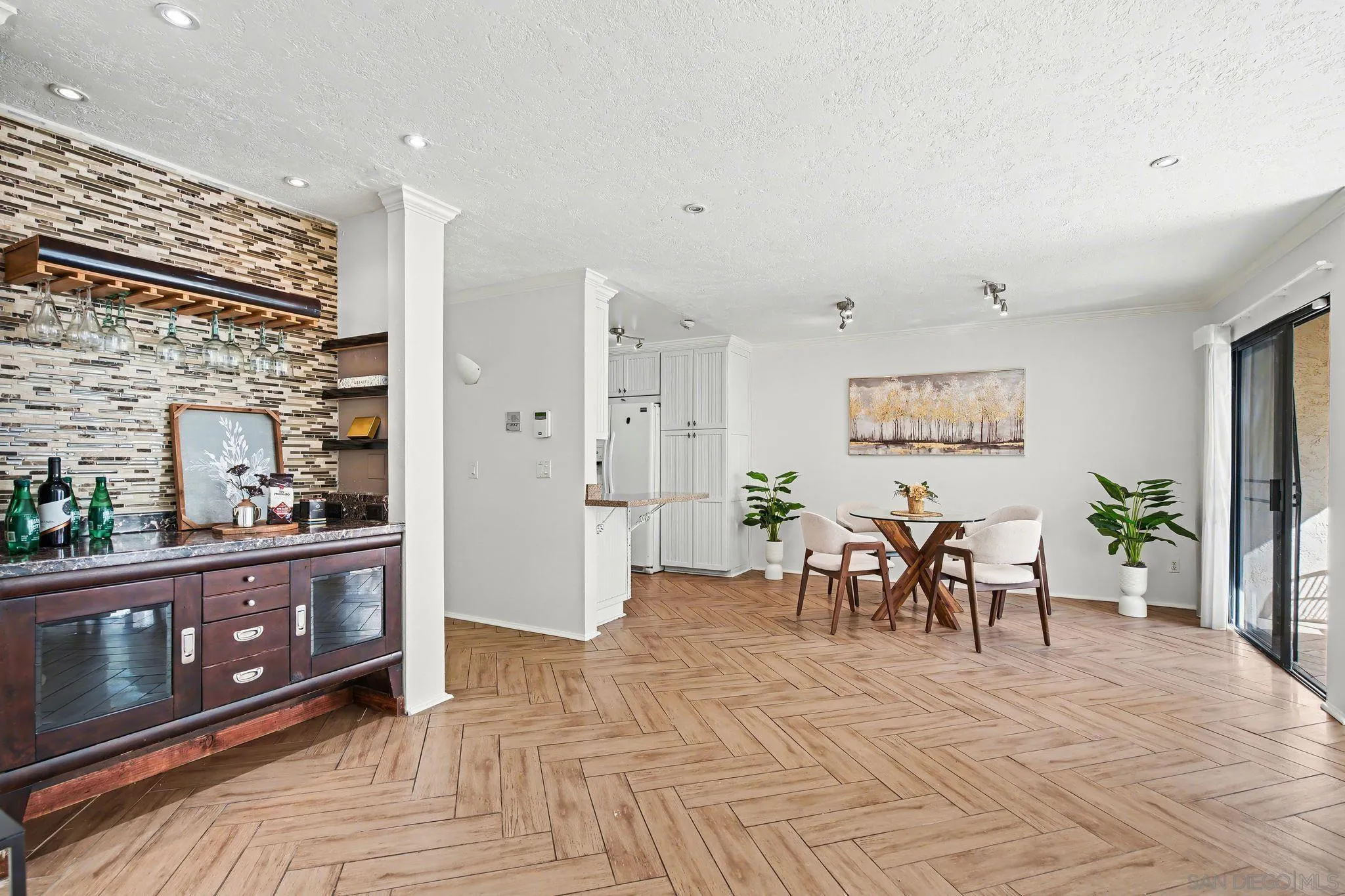 6757 Friars Road, Unit 21 San Diego, CA 92108 - Photo 6 of 40 a living room with furniture and wooden floor