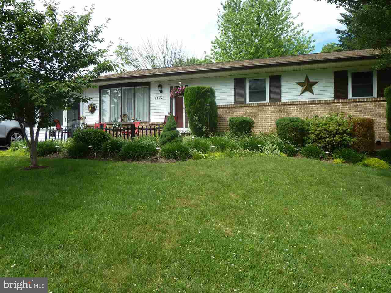 1959 Dawn Road Enola, PA 17025 - Photo 16 of 19 Gallery Image 16