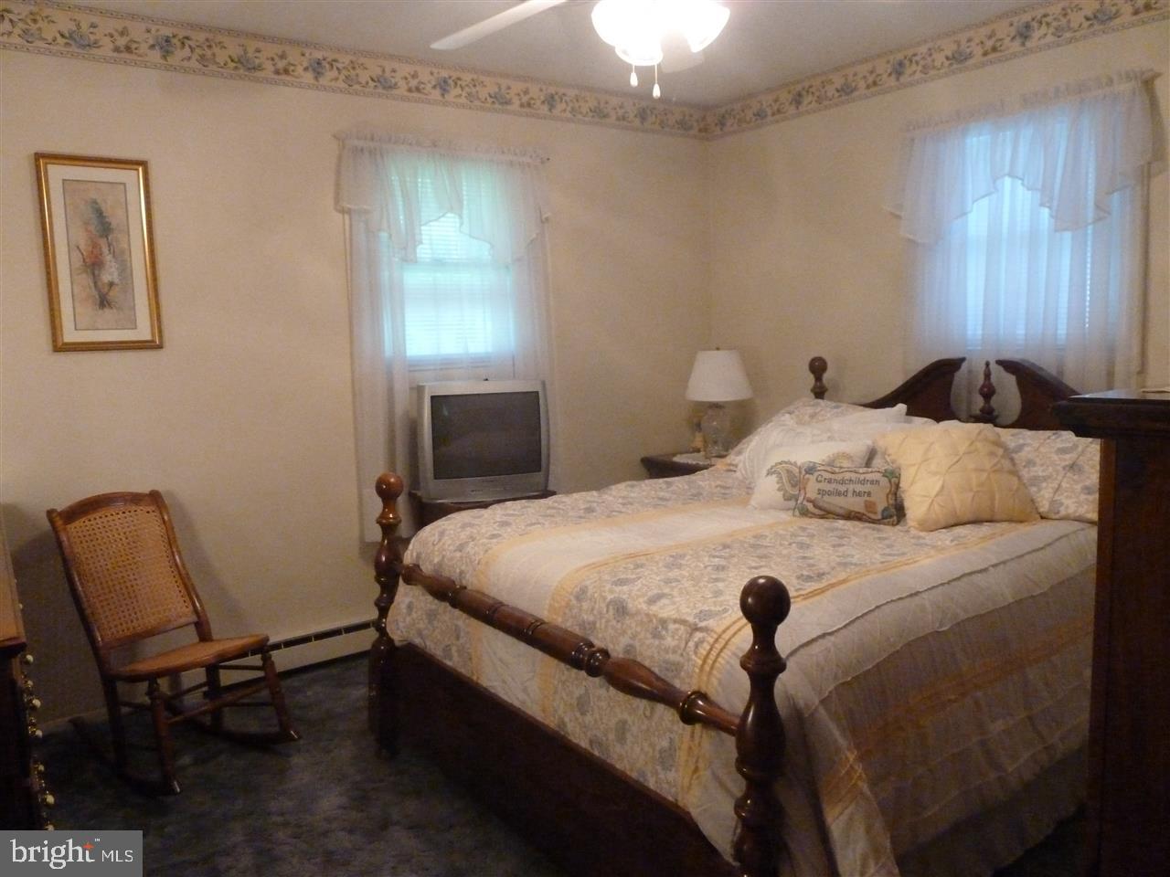 1959 Dawn Road Enola, PA 17025 - Photo 9 of 19 Gallery Image 9