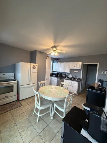 $2,500 | 118 Sumner Street, Unit 3, Quincy, MA 02169